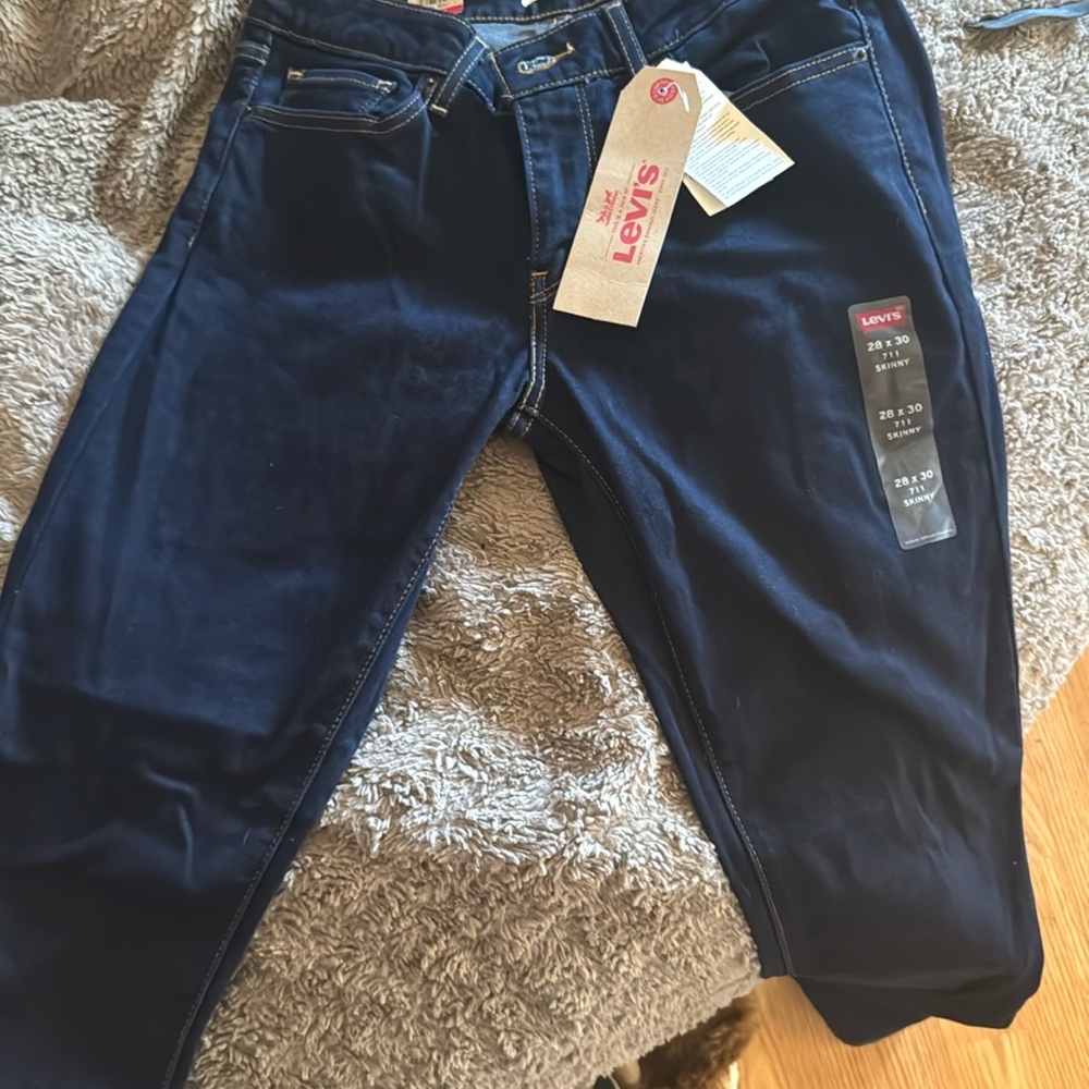 Levi's Women’s Dark Blue Skinny Jeans nwt